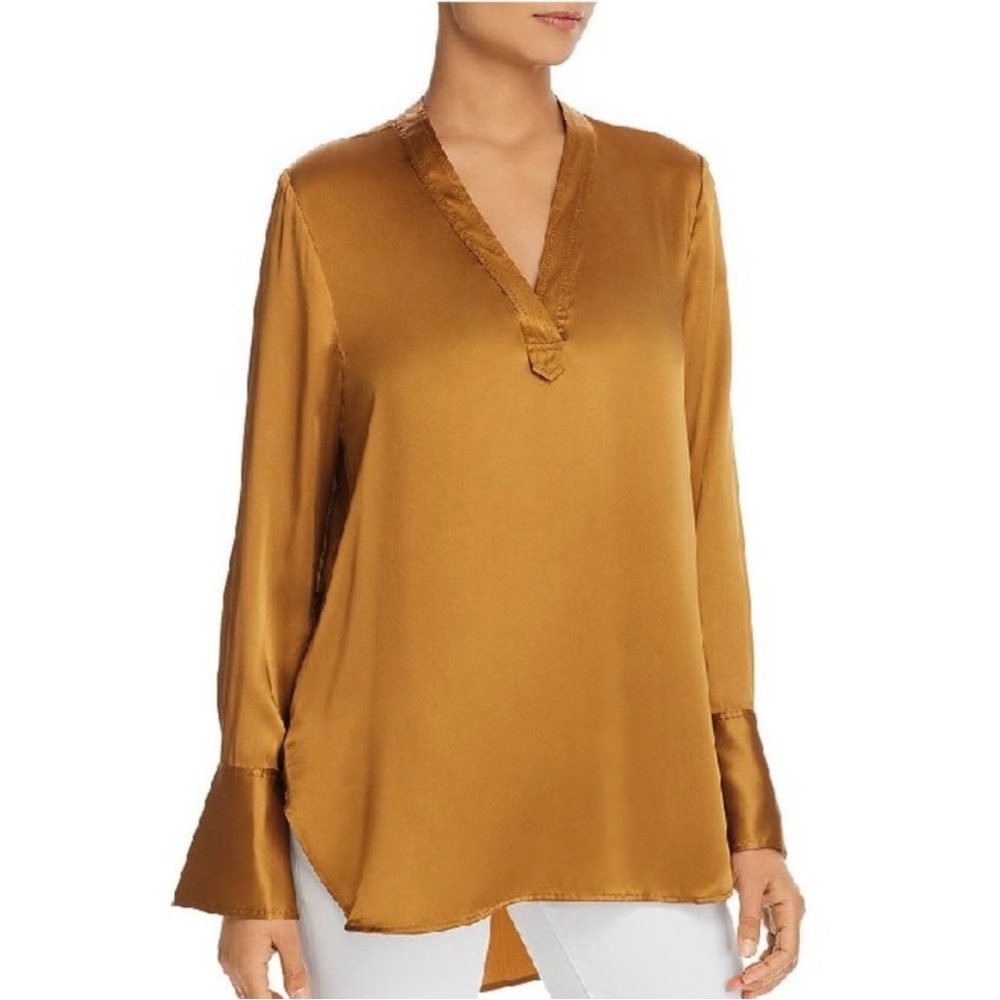 NWT / Ellie Tahari Blaze Blouse (Gold) / Size M